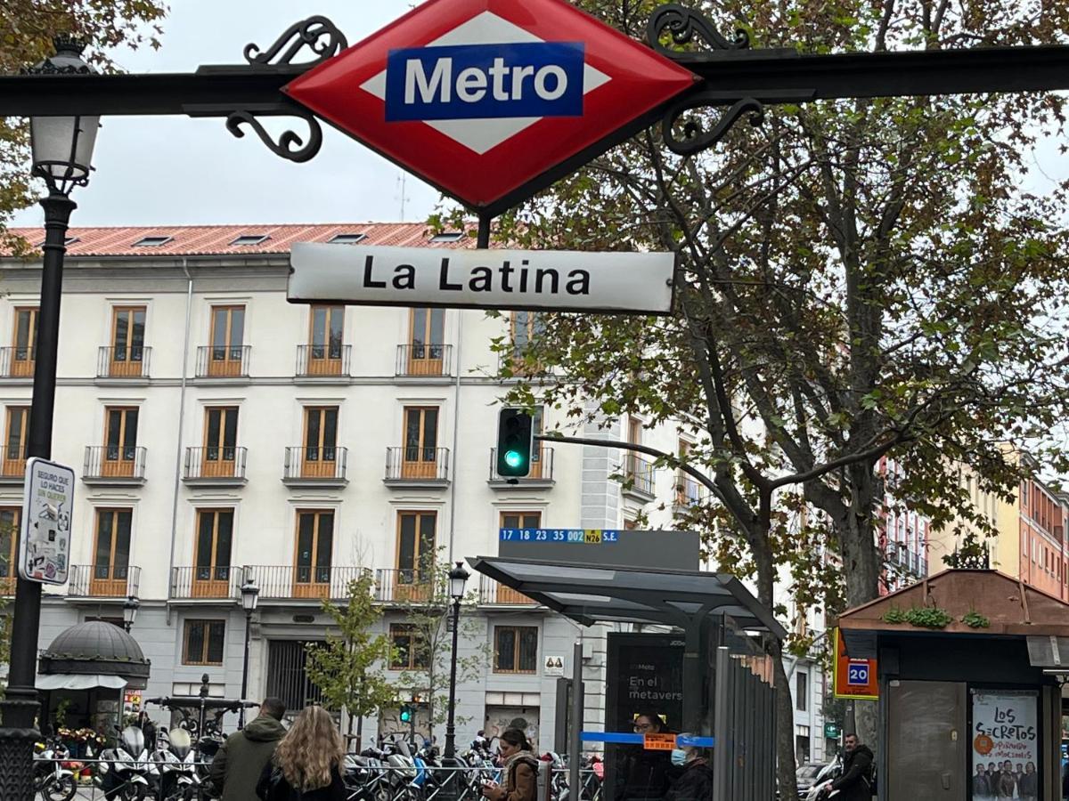 Carlos4 Plaza Mayor Madrid Exterior photo